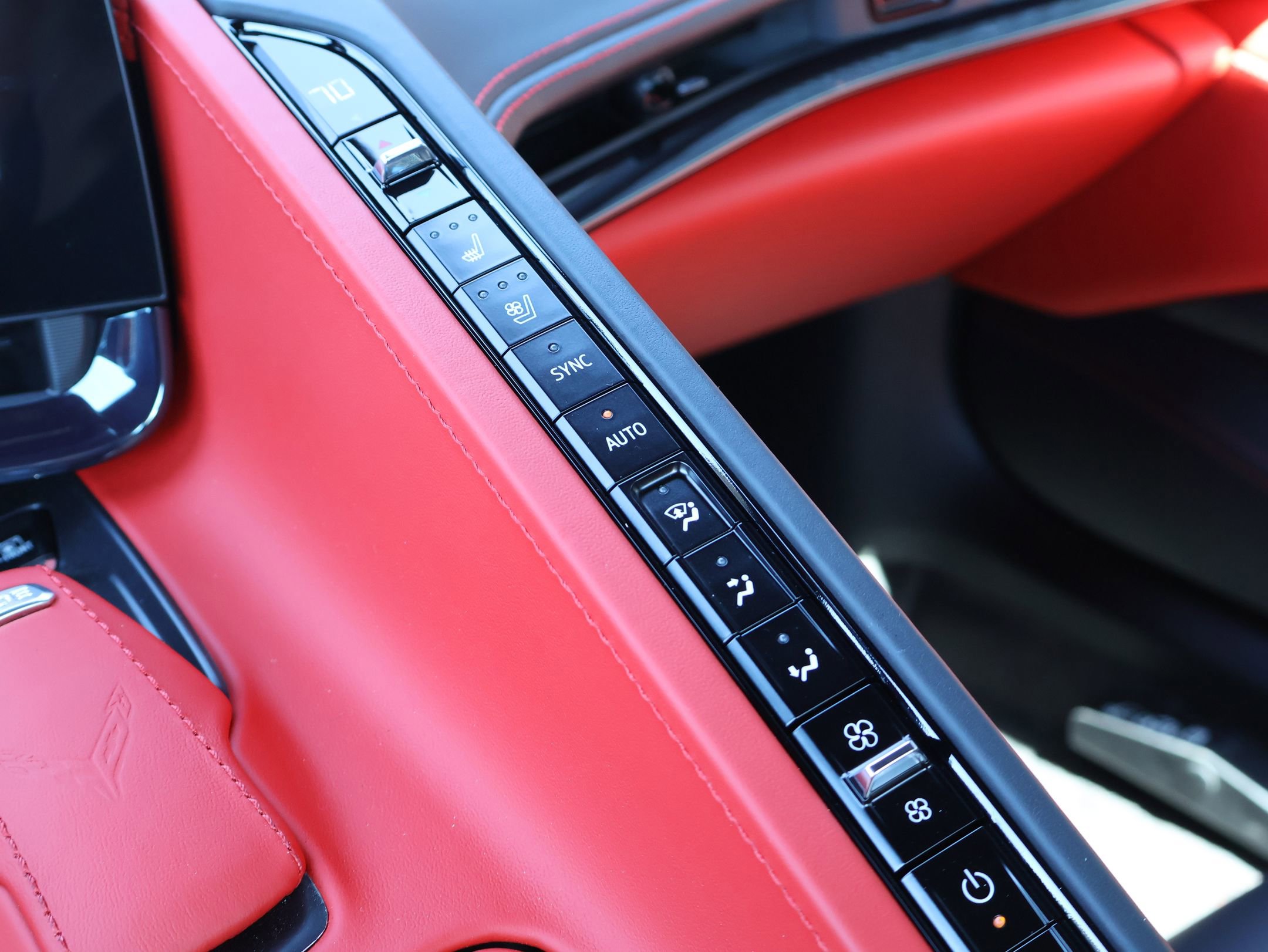Used 2024 Chevrolet Corvette Stingray Premium Conv w/ Z51 Performance Package RWD image 21