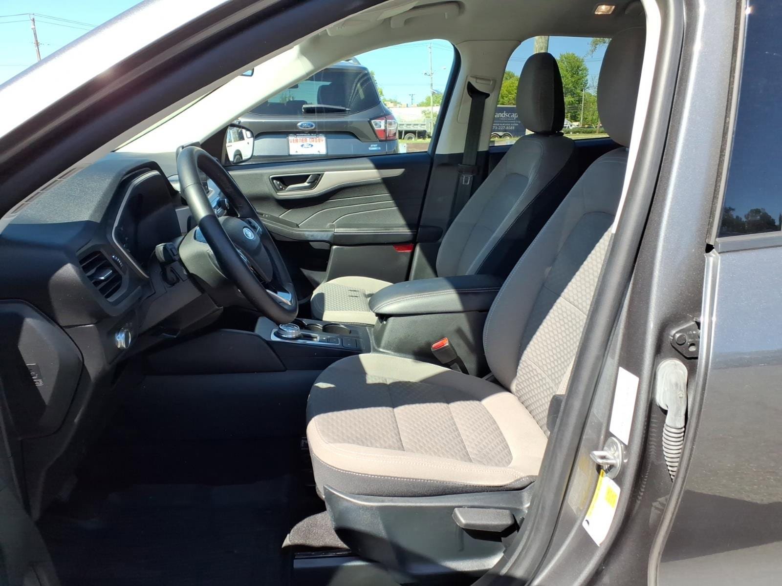 Used 2022 Ford Escape SE w/ Cold Weather Package AWD/4WD image 14