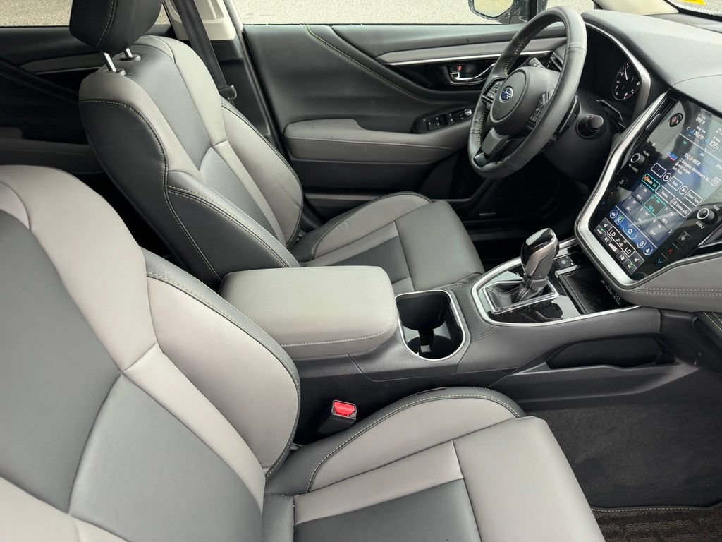 Used 2024 Subaru Outback Onyx Edition AWD/4WD image 17