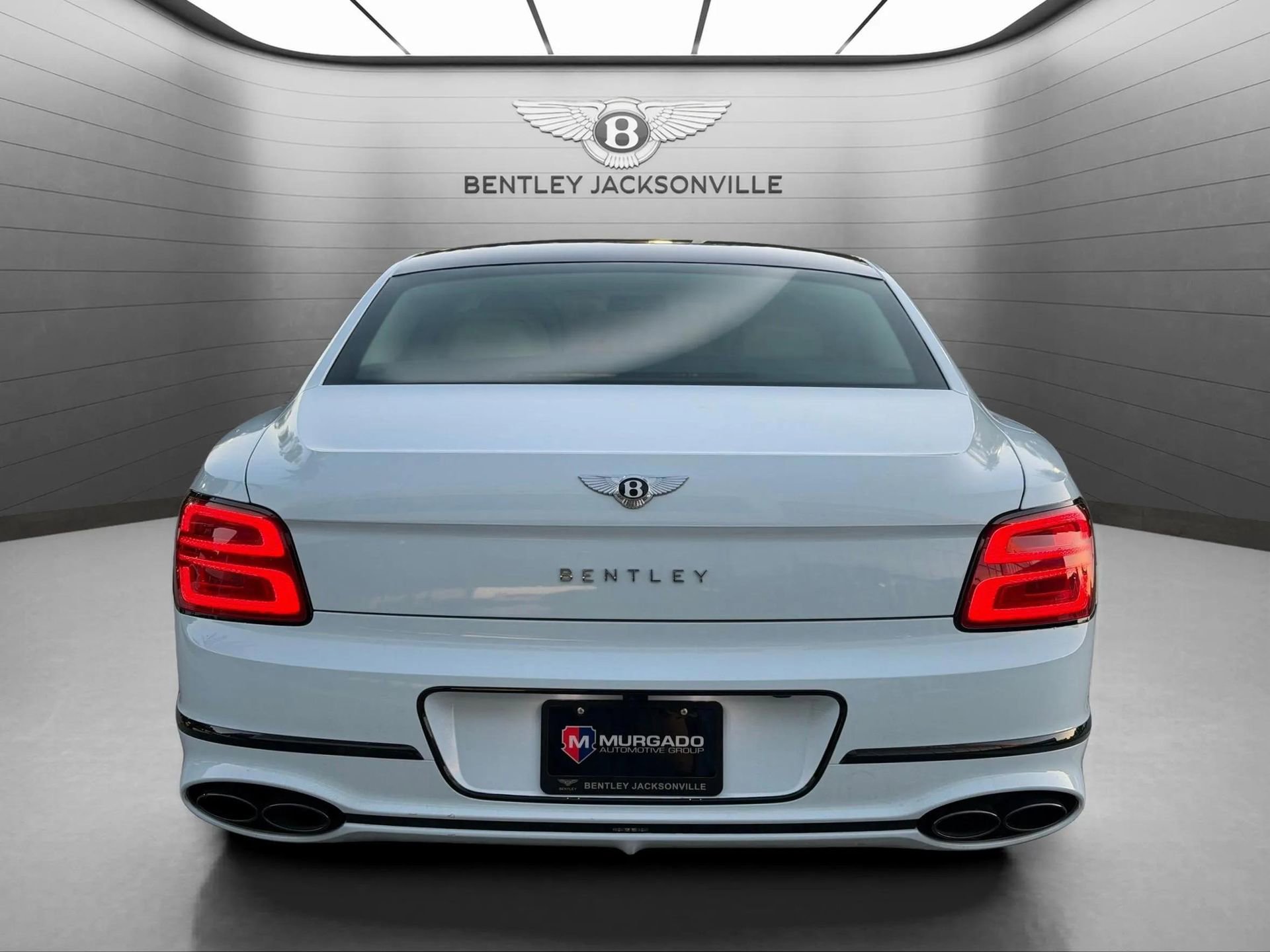 Used 2024 Bentley Flying Spur V8 image 13