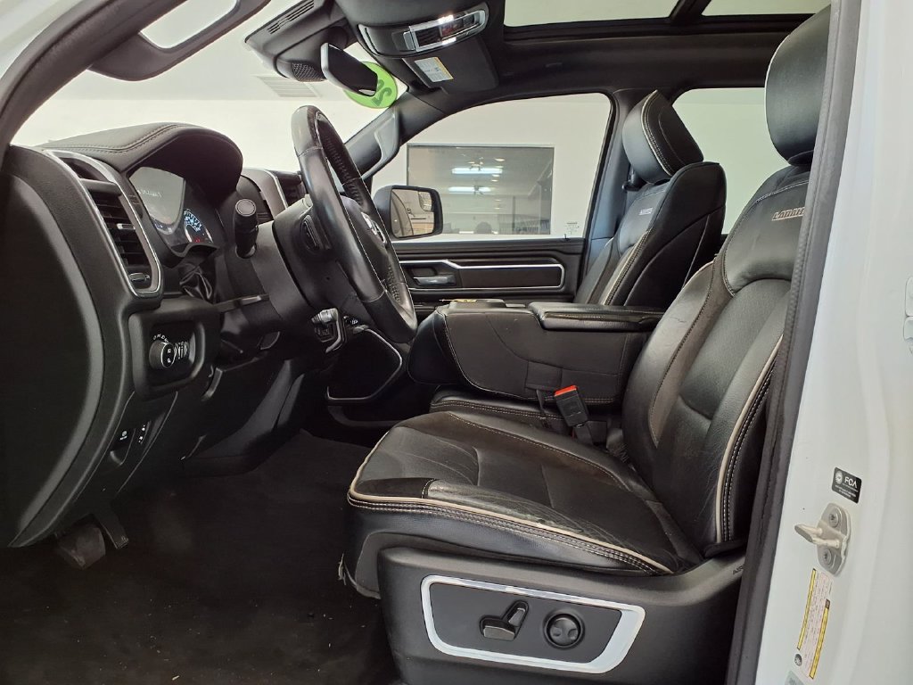 Used 2023 RAM 1500 Laramie AWD/4WD image 12