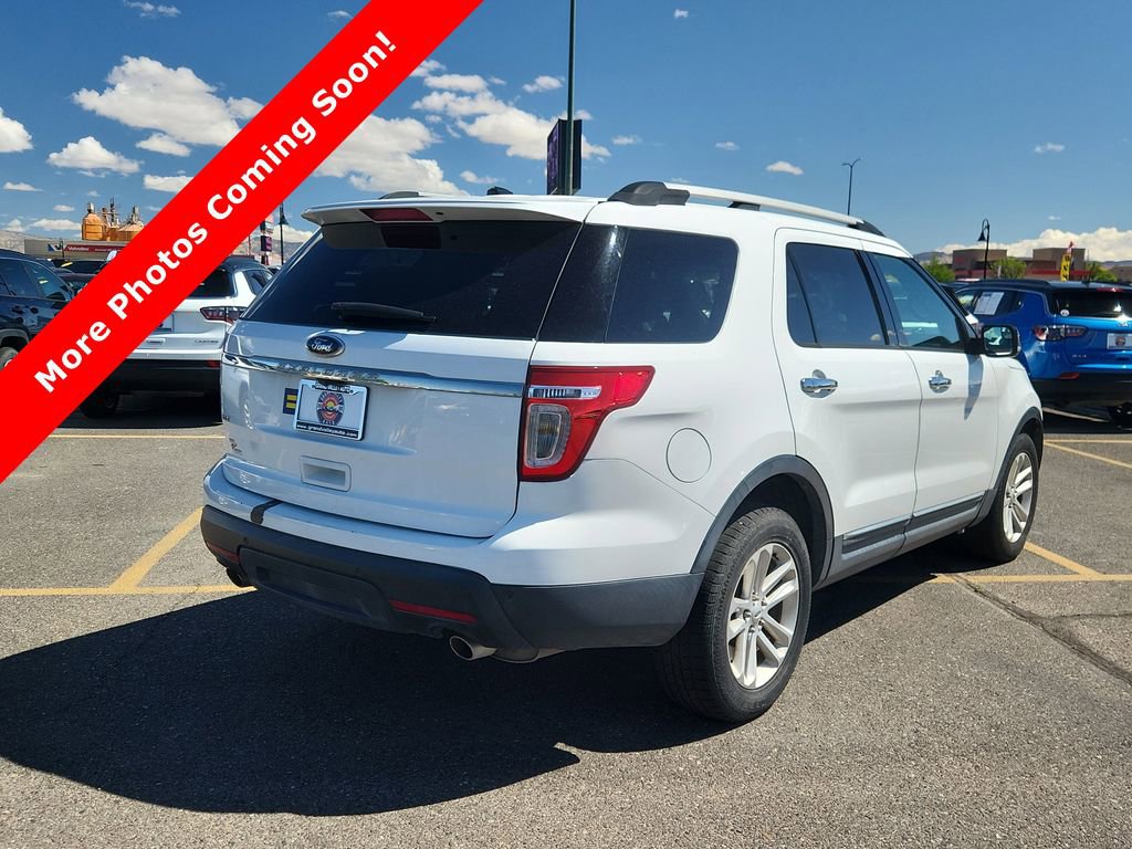 Used 2015 Ford Explorer XLT w/ Equipment Group 201A FWD image 3