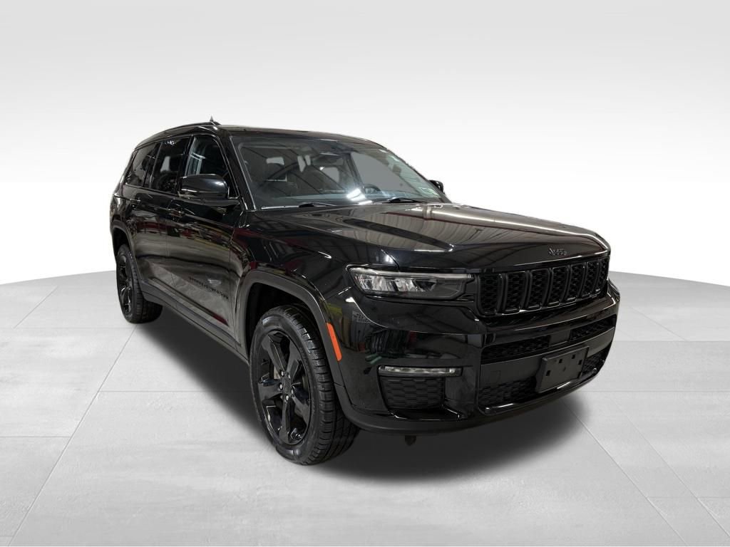 Used 2023 Jeep Grand Cherokee L Limited w/ Black Appearance Package image 8