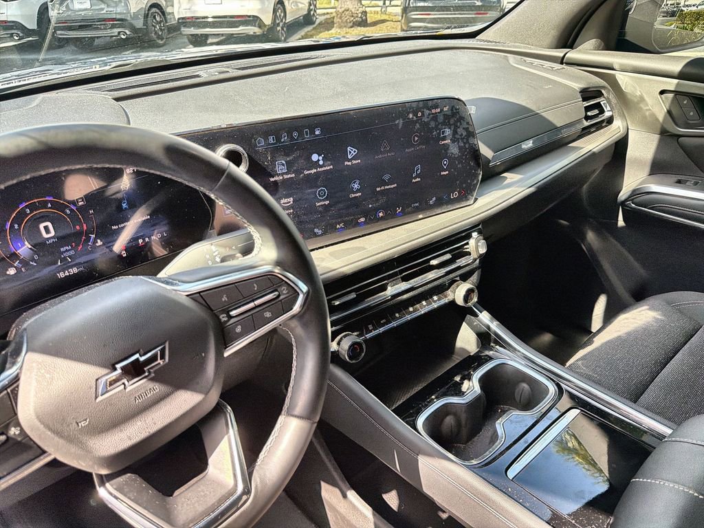 Used 2024 Chevrolet Traverse LS w/ Midnight/Sport Edition image 22