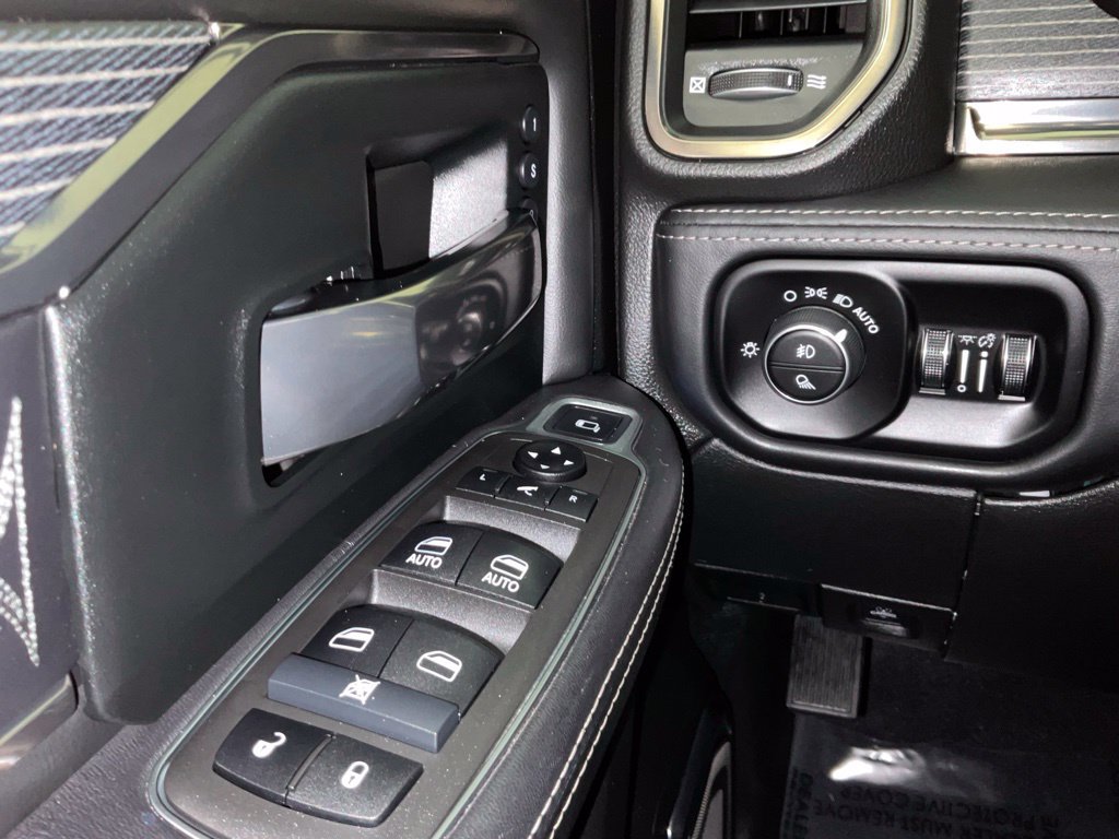 Used 2021 RAM 3500 Limited AWD/4WD image 21