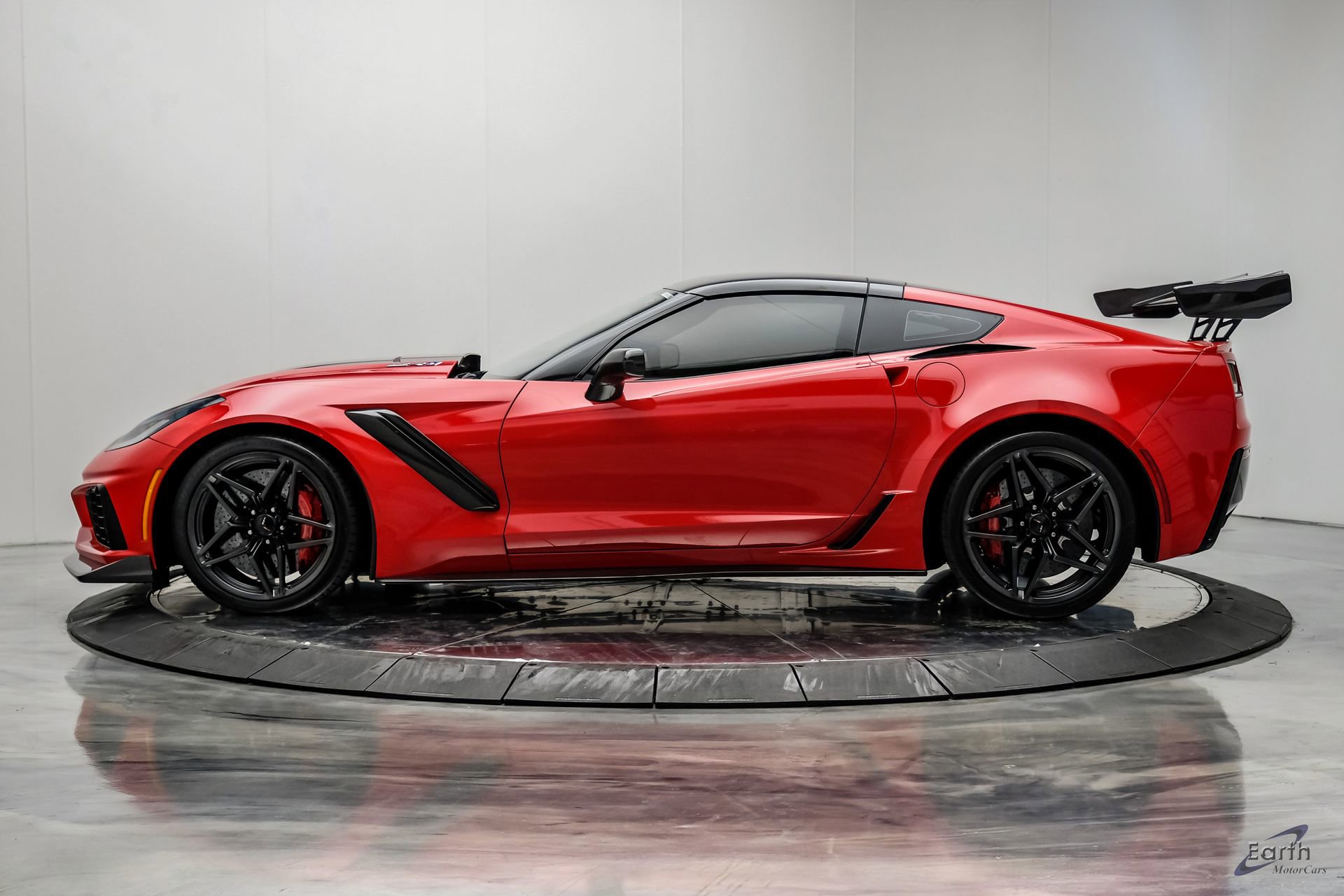 Used 2019 Chevrolet Corvette ZR1 RWD image 10