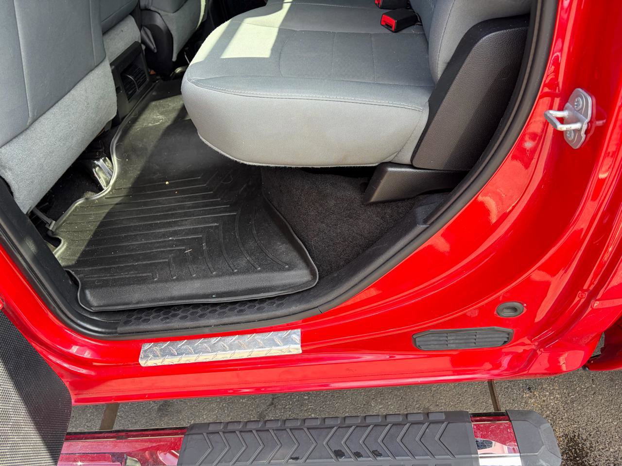 Used 2016 RAM 2500 Tradesman w/ Chrome Appearance Group image 38