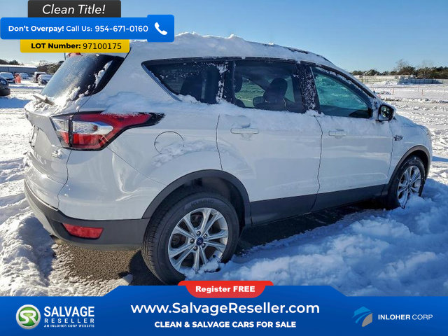 Used 2018 Ford Escape SE image 4
