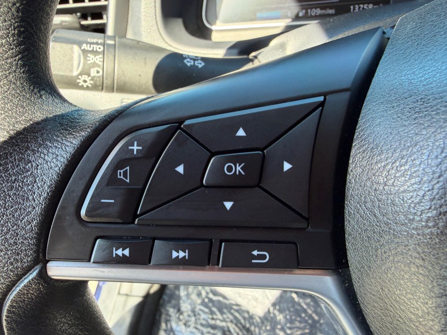 Used 2025 Nissan Leaf S FWD image 14