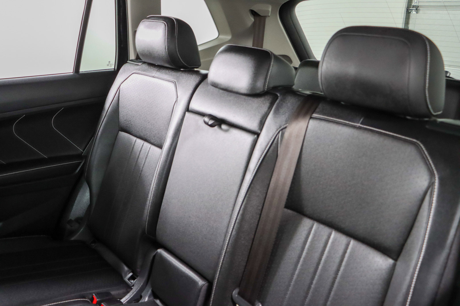 Used 2023 Volkswagen Tiguan SE FWD image 24