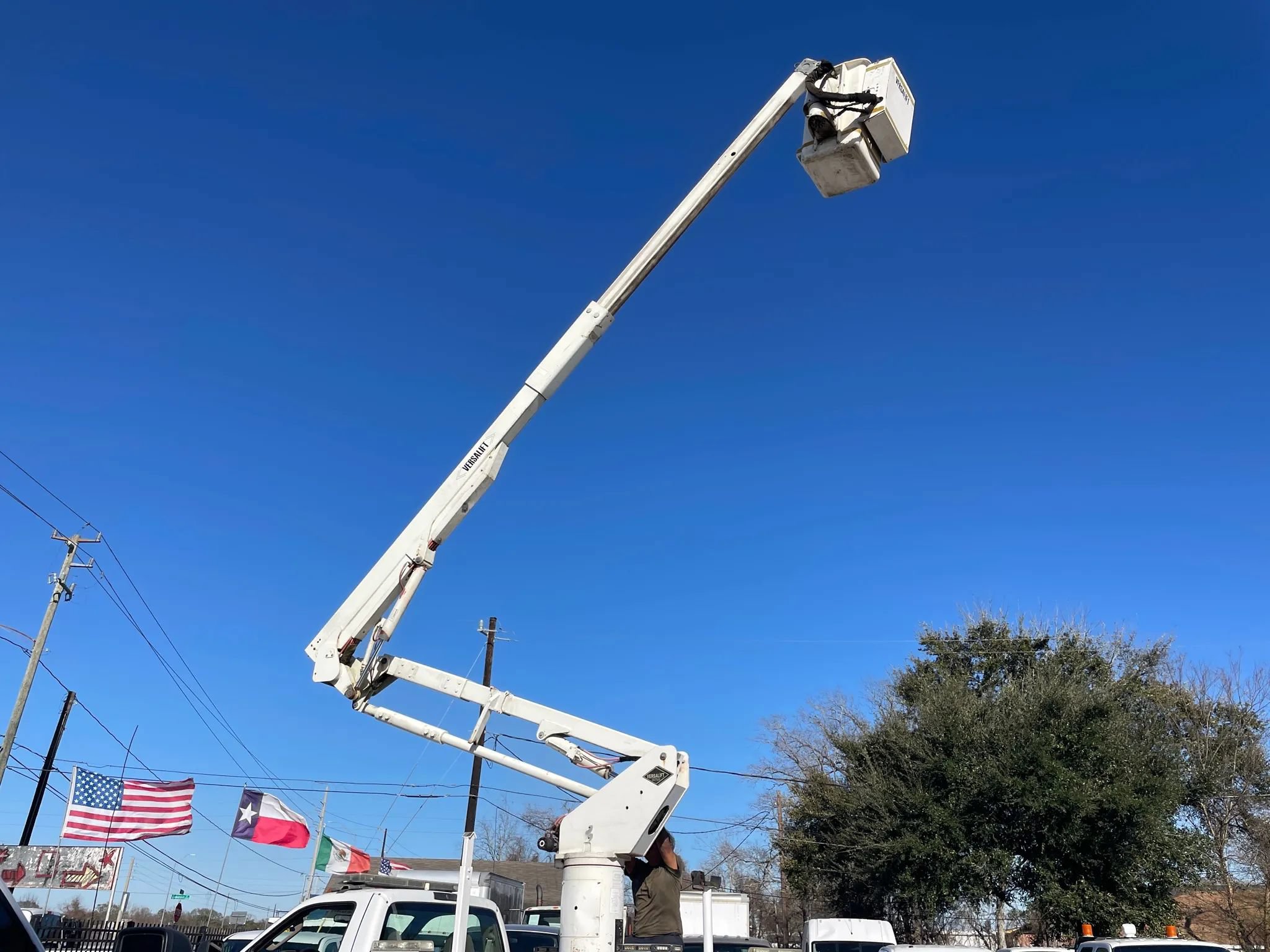 Used 2008 Ford F550 2WD Regular Cab Super Duty image 21