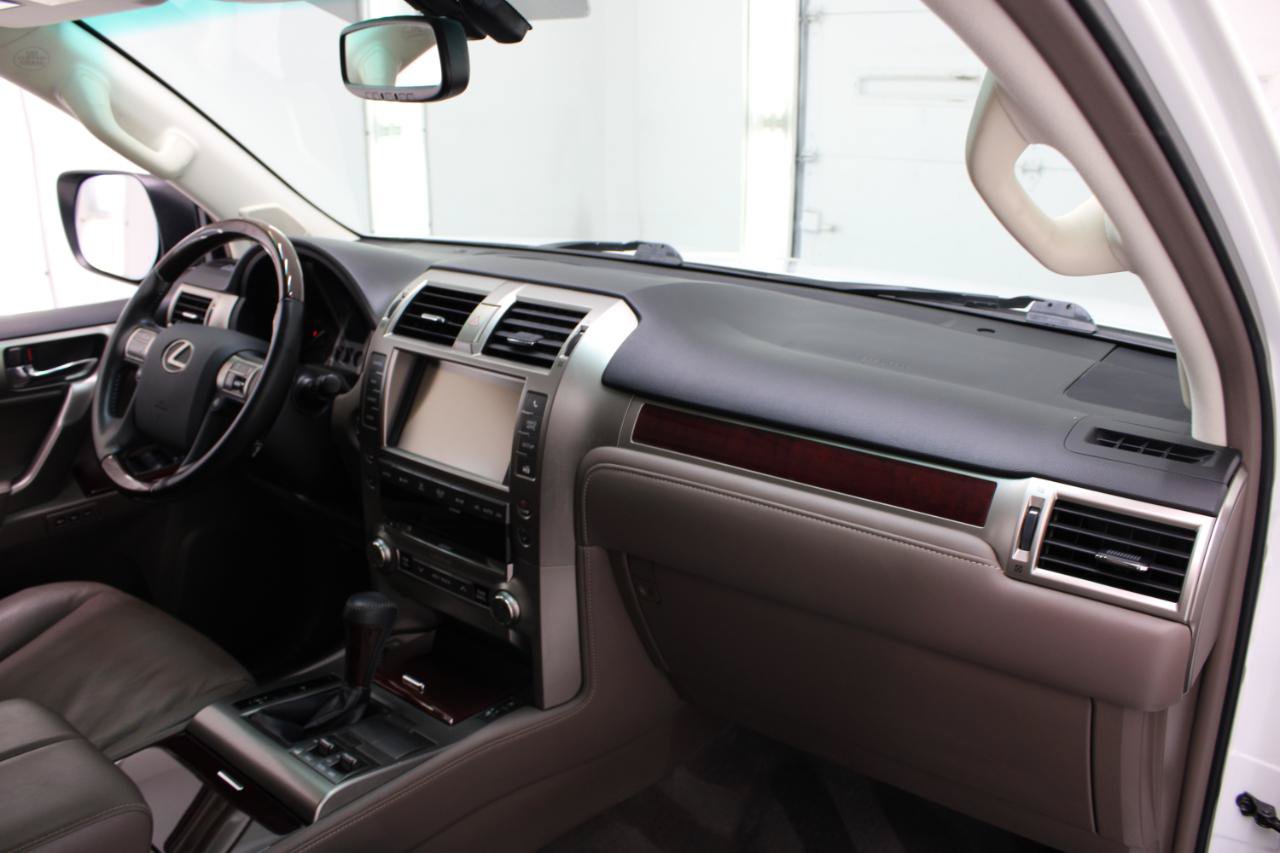 Used 2018 Lexus GX 460 Premium AWD/4WD image 47