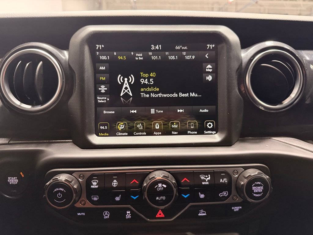 Used 2023 Jeep Wrangler Unlimited Sahara image 37