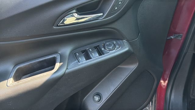 Used 2019 Chevrolet Equinox LT w/ Sun & Navigation Package image 19