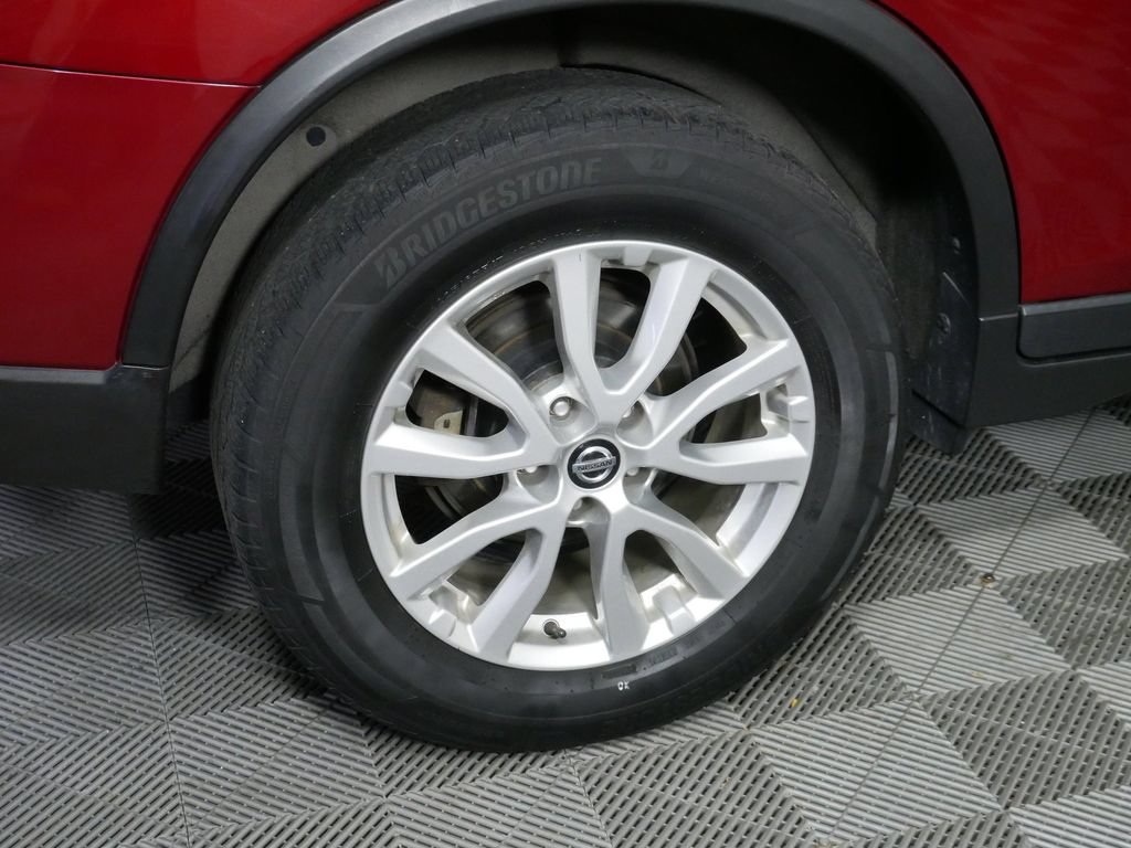 Used 2020 Nissan Rogue SV AWD/4WD image 11