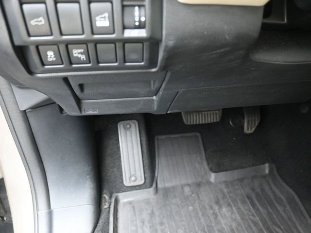 Used 2019 Subaru Ascent Limited image 16