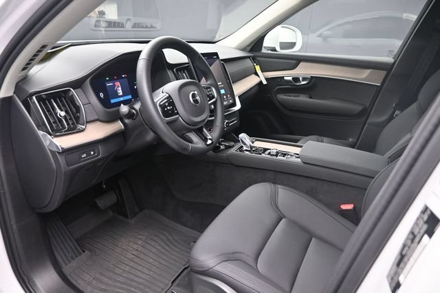 Used 2026 Volvo XC90 T8 Plus w/ Protection Package Premier AWD/4WD image 19