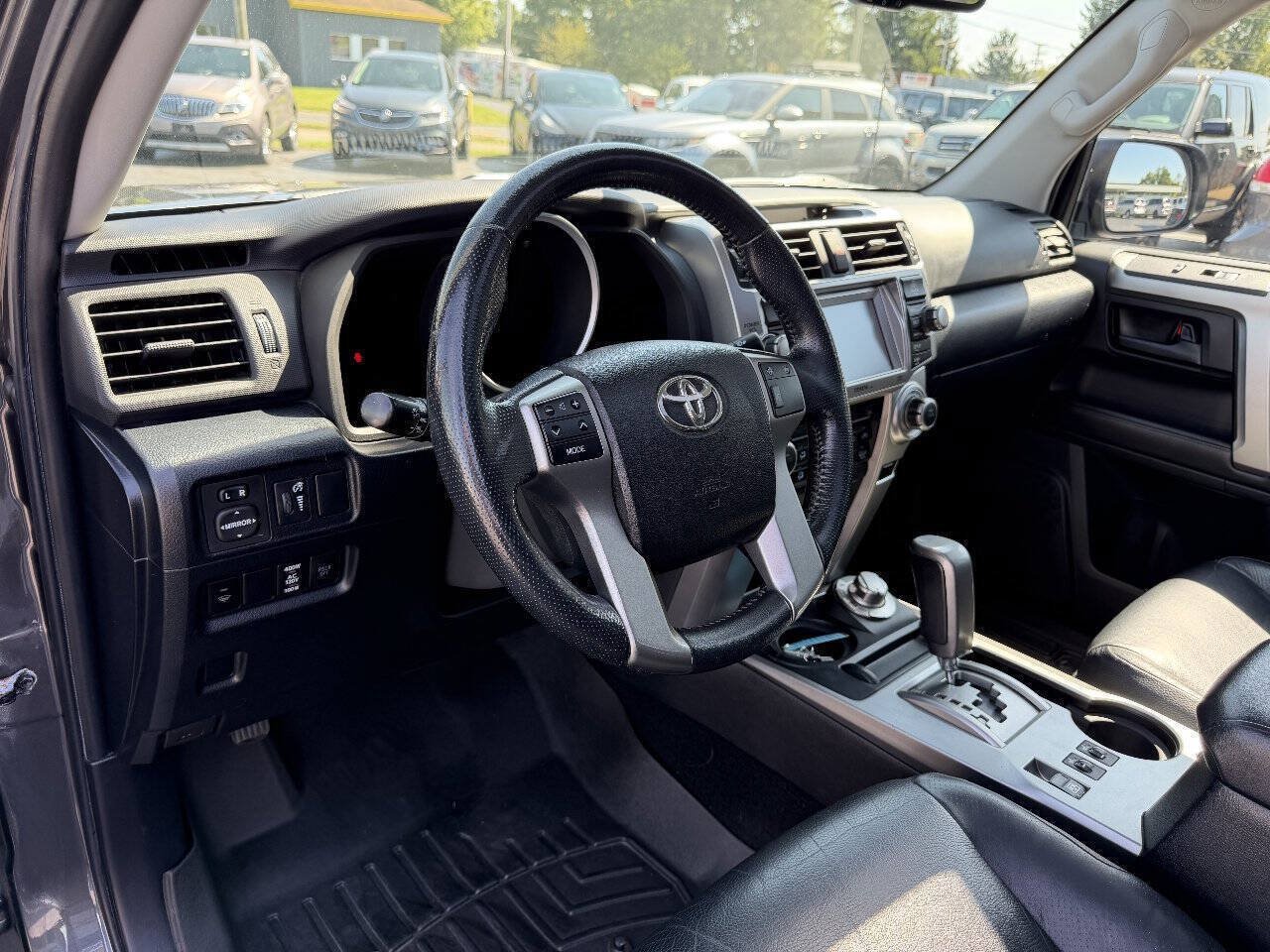 Used 2011 Toyota 4Runner Limited AWD/4WD image 14