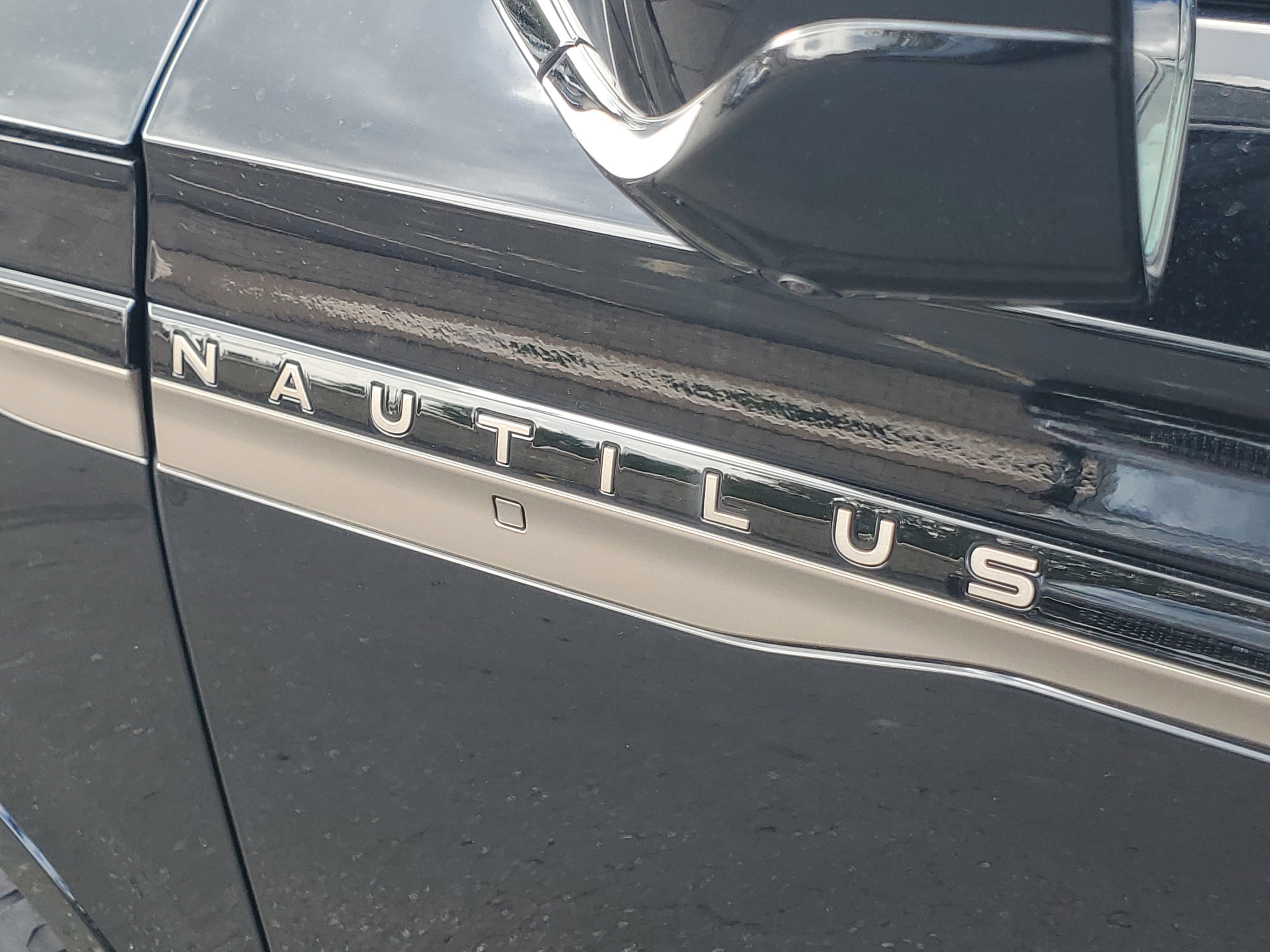 New 2025 Lincoln Nautilus Black Label image 7