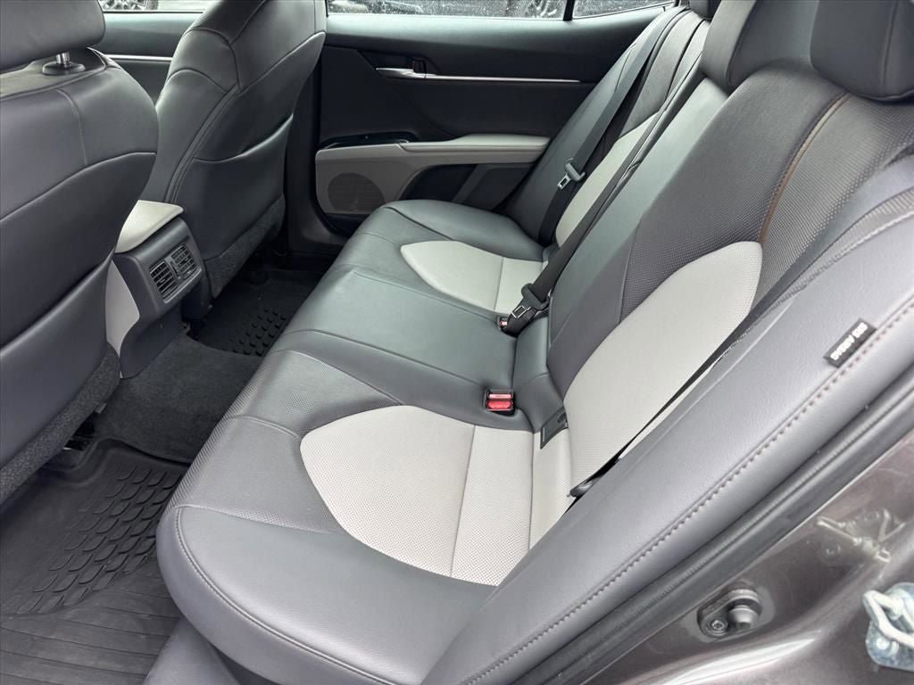 Used 2020 Toyota Camry XLE w/ Driver Assist Package FWD image 14