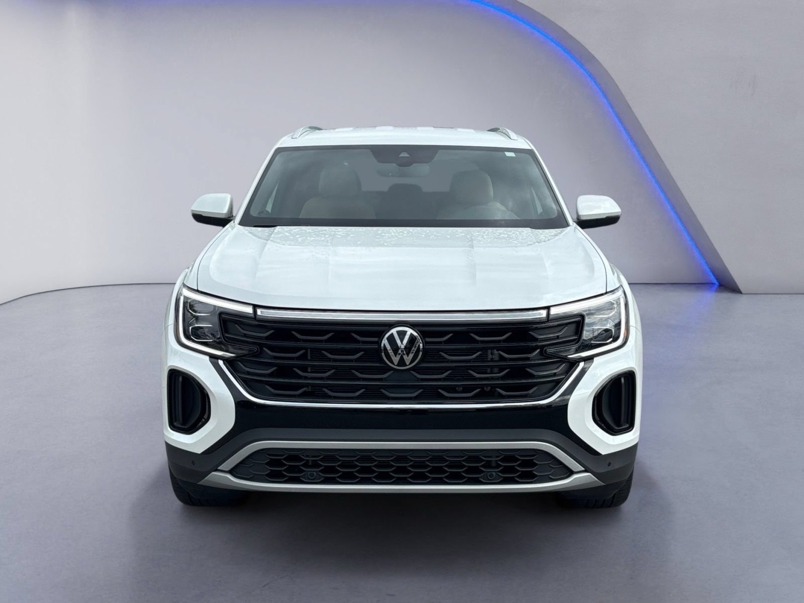 Used 2026 Volkswagen Atlas Cross Sport SE w/ Black Wheel Package FWD image 8