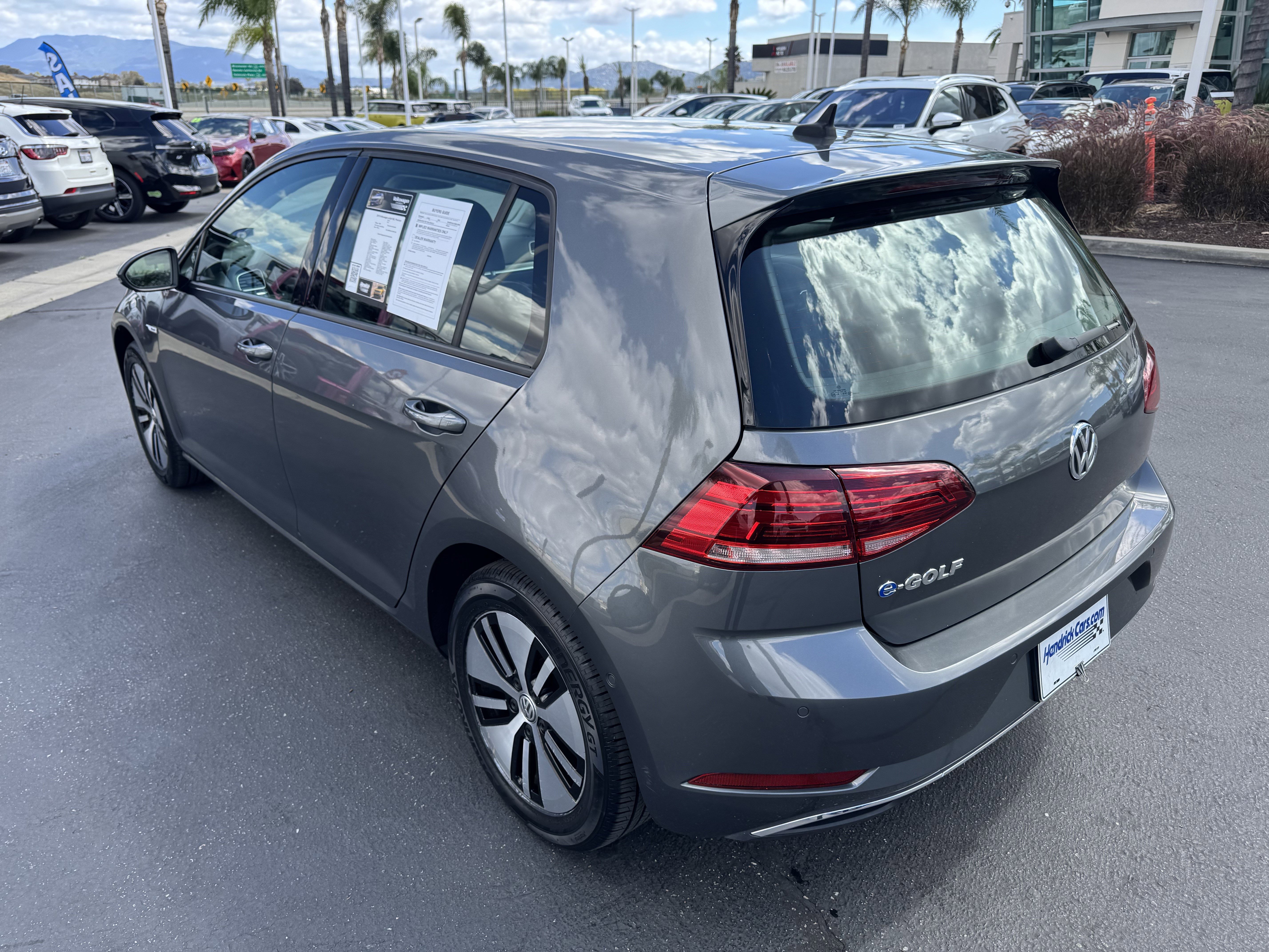 Used 2019 Volkswagen e-Golf SEL Premium image 8