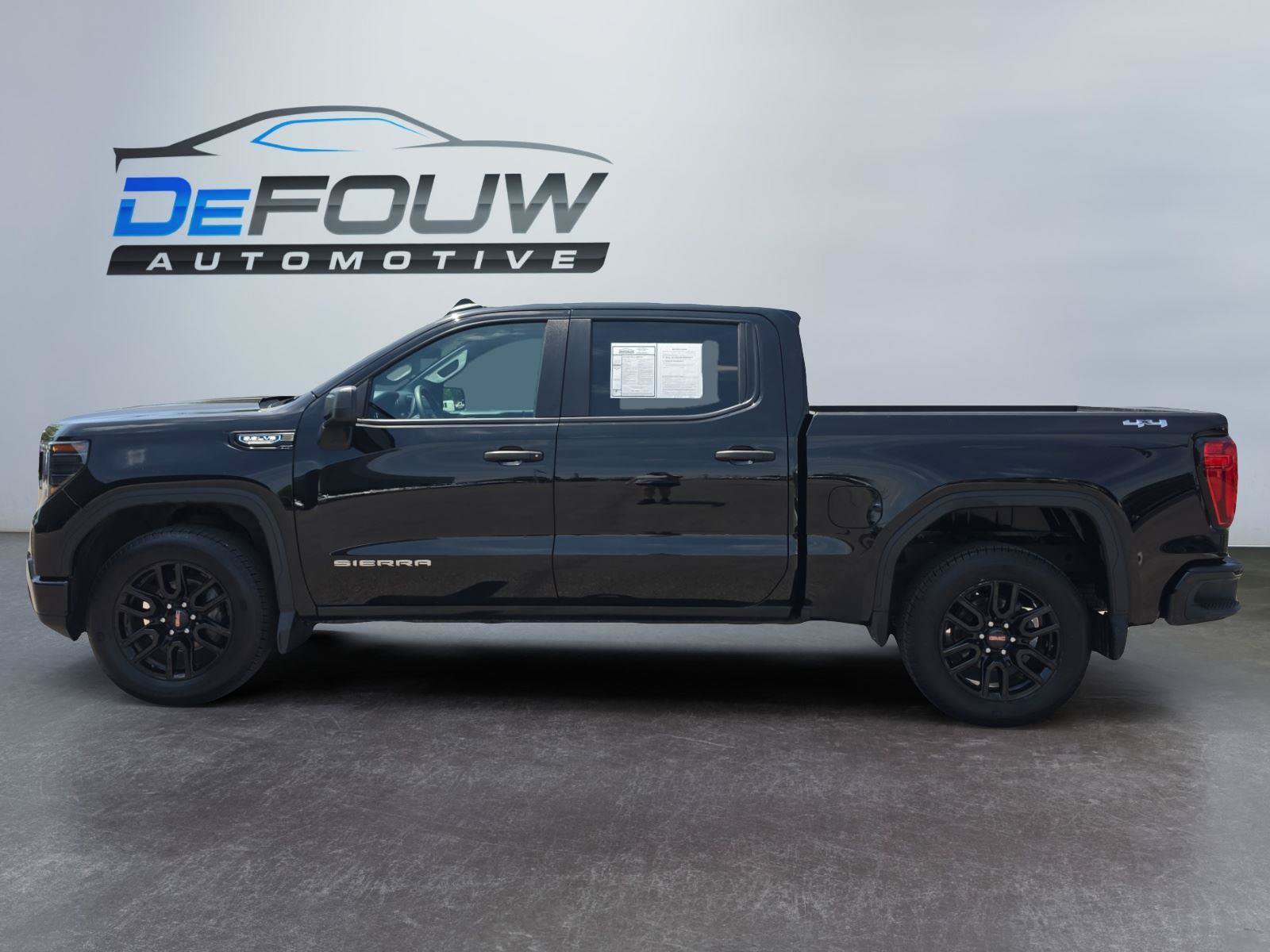 Used 2024 GMC Sierra 1500 Pro w/ Graphite Edition AWD/4WD image 6