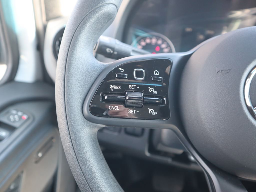 Used 2024 Mercedes-Benz Sprinter 2500 image 23