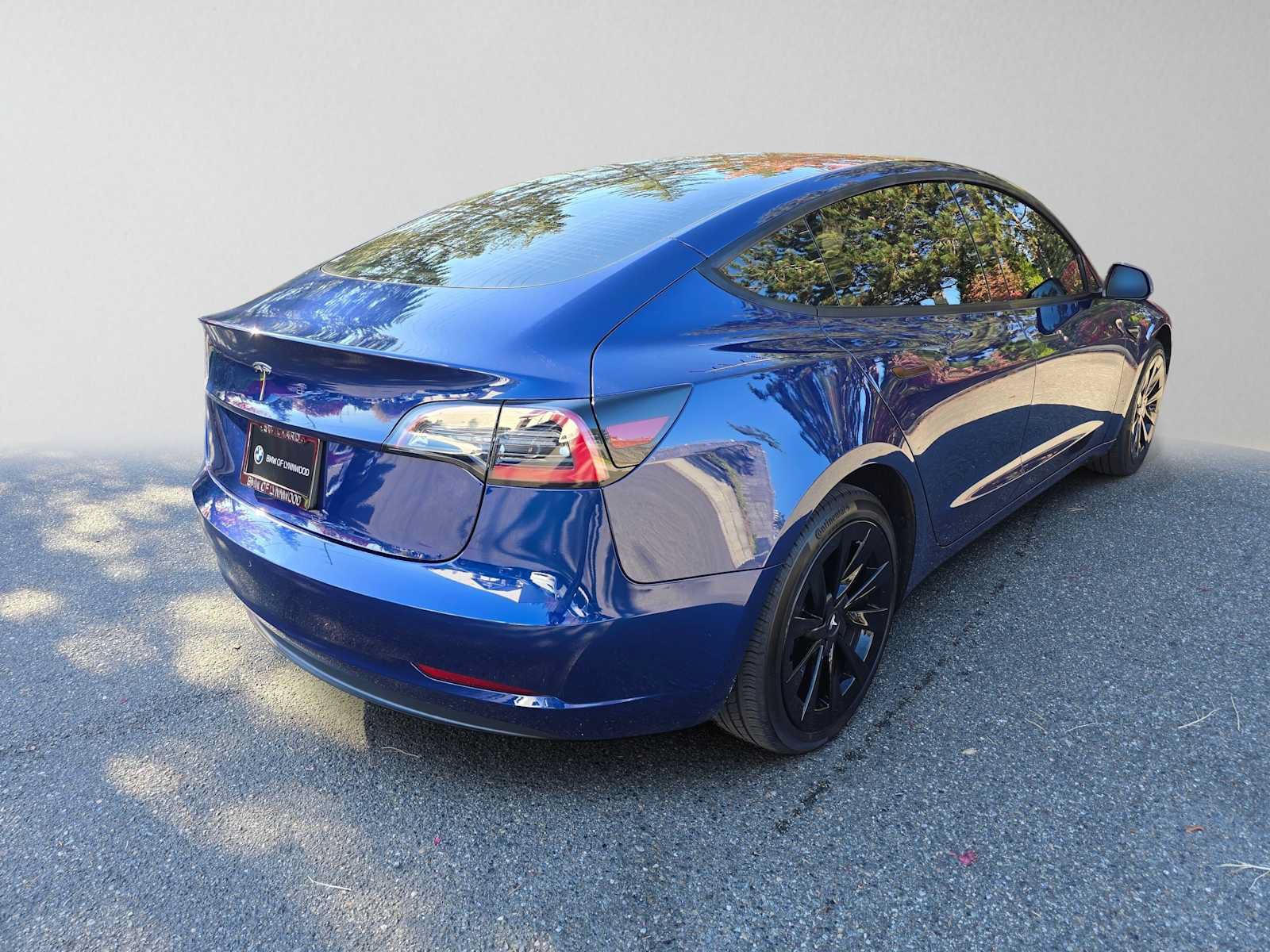 Used 2023 Tesla Model 3 Standard Range RWD image 3