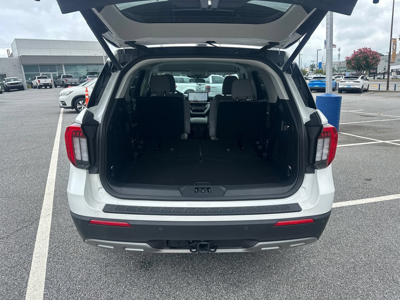 New 2026 Ford Explorer Active w/ Active Comfort Package RWD image 18