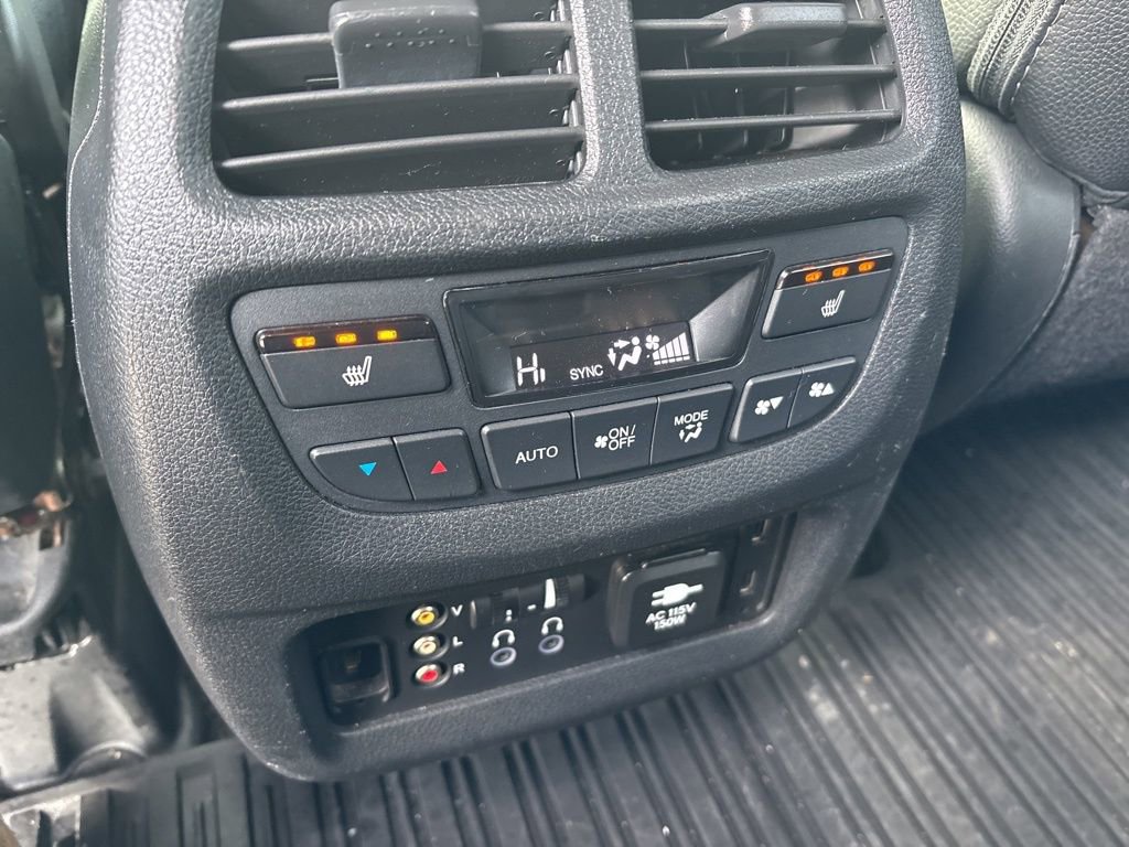 Used 2016 Honda Pilot Elite image 16