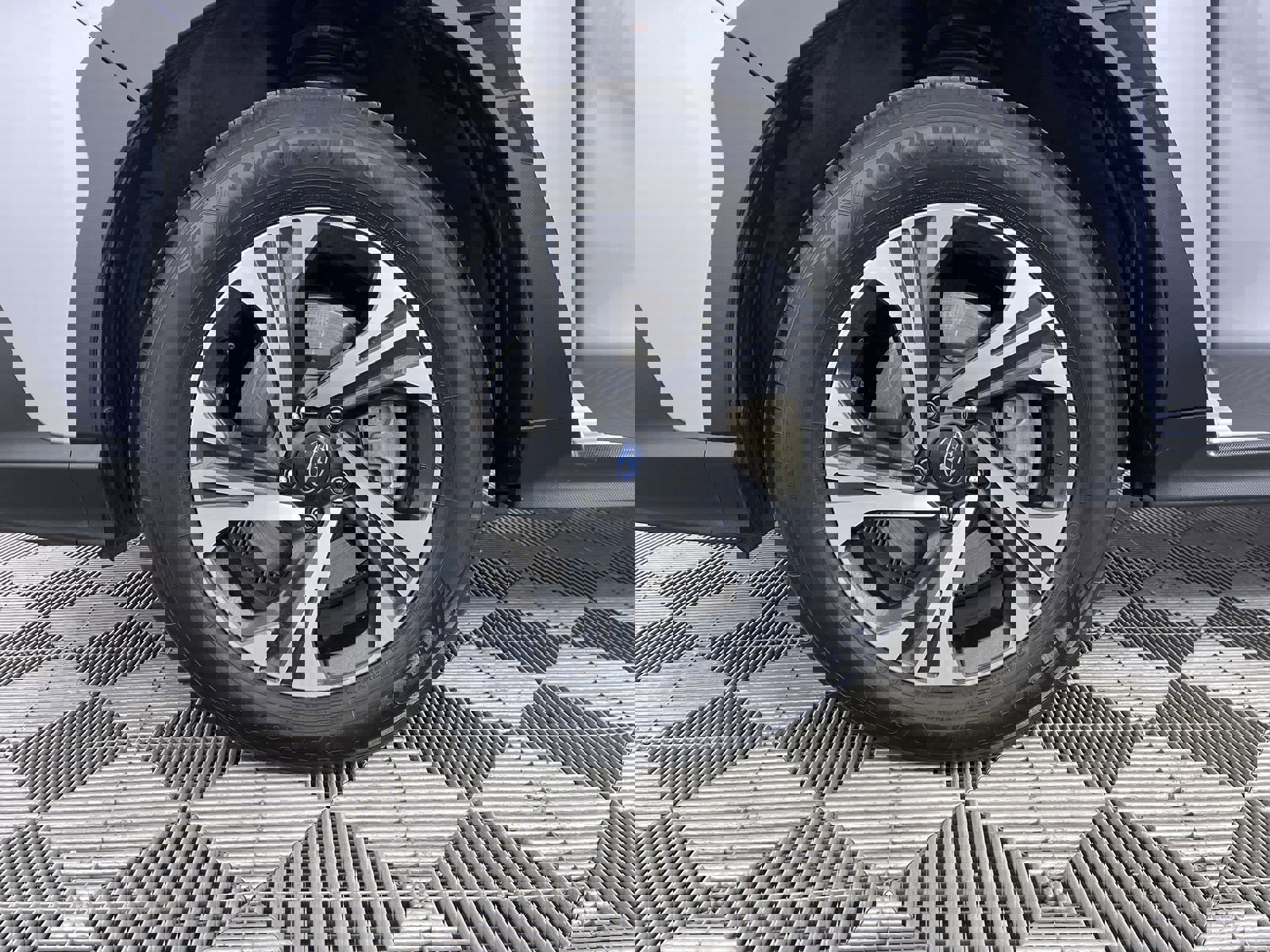 Used 2024 Subaru Crosstrek 2.0i Premium image 25