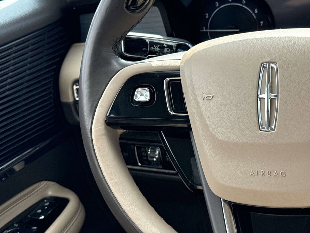 Certified 2022 Lincoln Corsair FWD image 15
