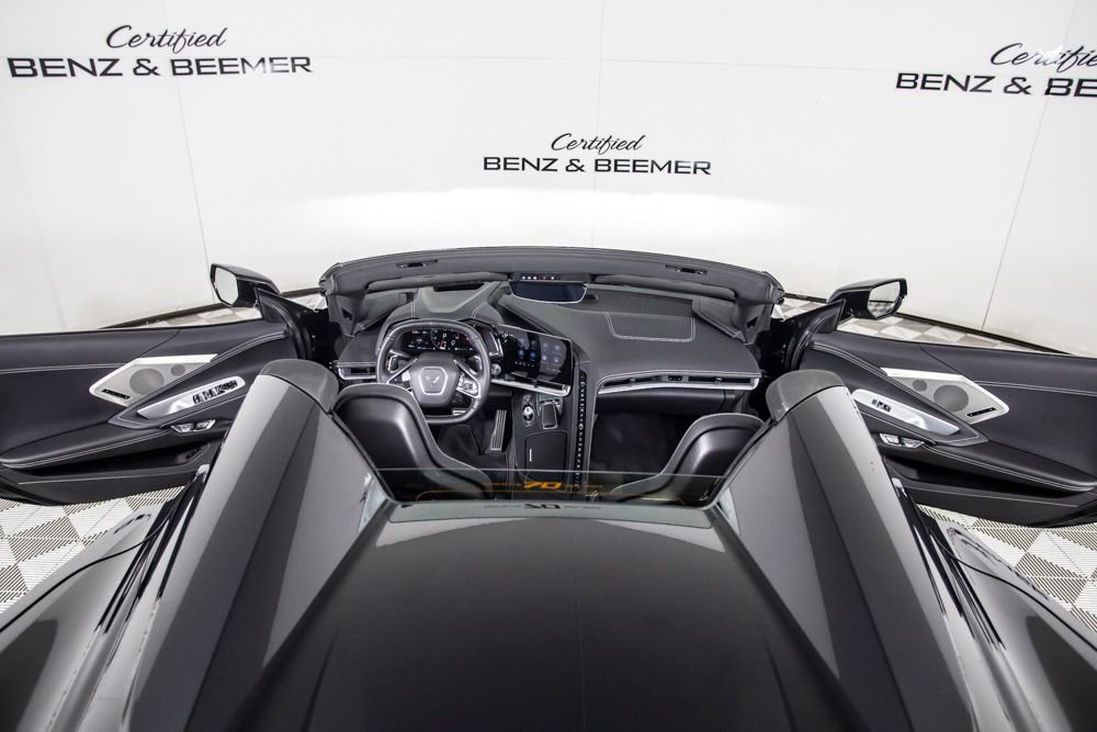 Used 2023 Chevrolet Corvette Stingray Preferred Conv w/ Battery Protection Package image 21