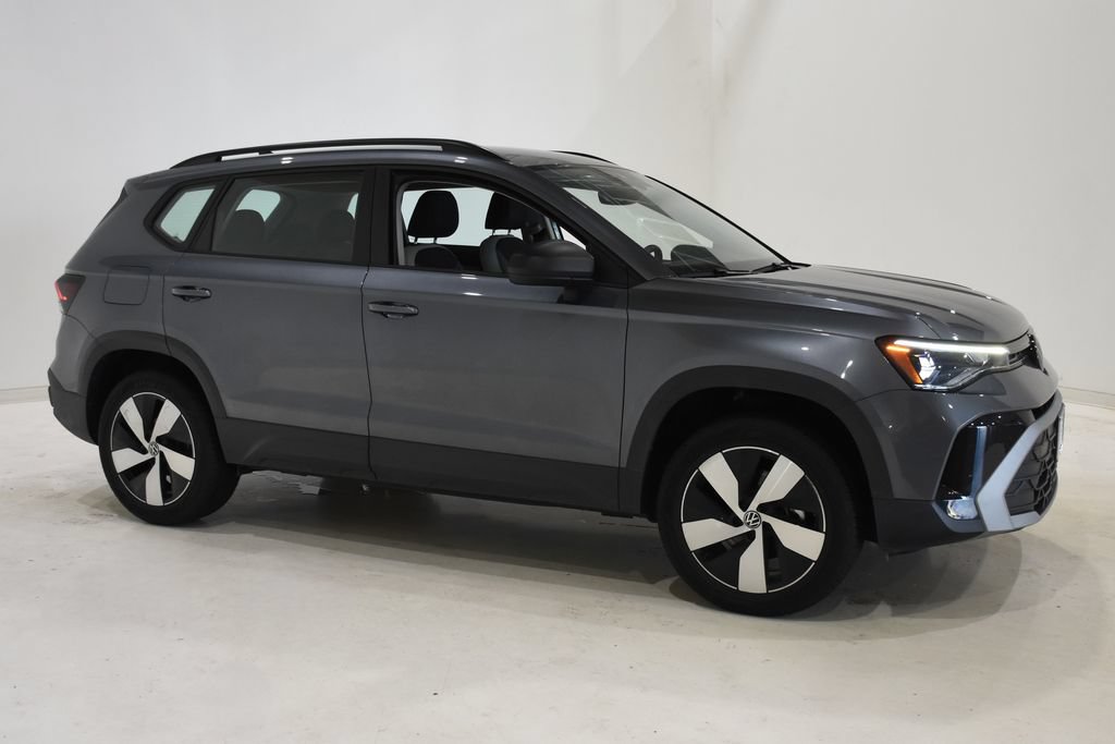 Used 2025 Volkswagen Taos S AWD/4WD image 4