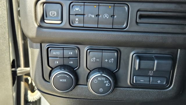 Used 2024 Chevrolet Tahoe LS w/ Driver Alert Package AWD/4WD image 17
