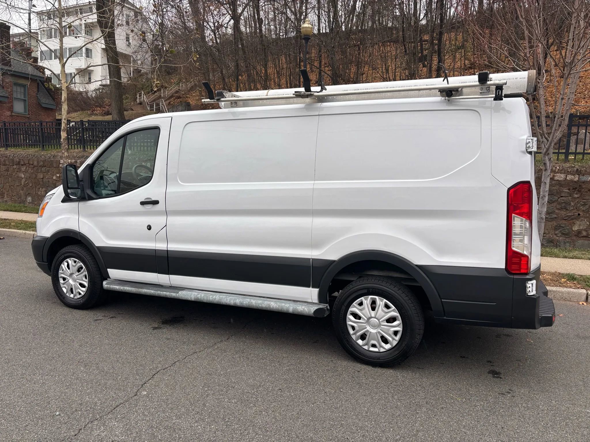 Used 2018 Ford Transit 250 130 Low Roof w/ Exterior Upgrade Package image 3