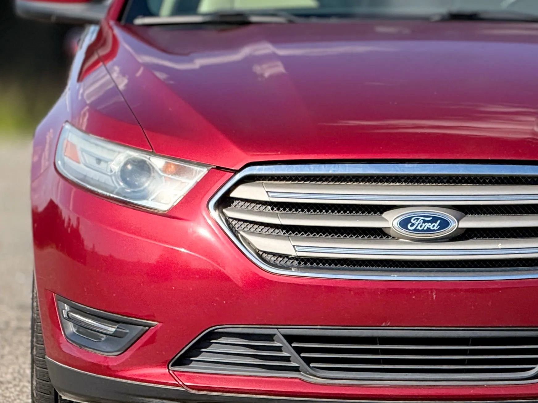 Used 2013 Ford Taurus SEL image 11