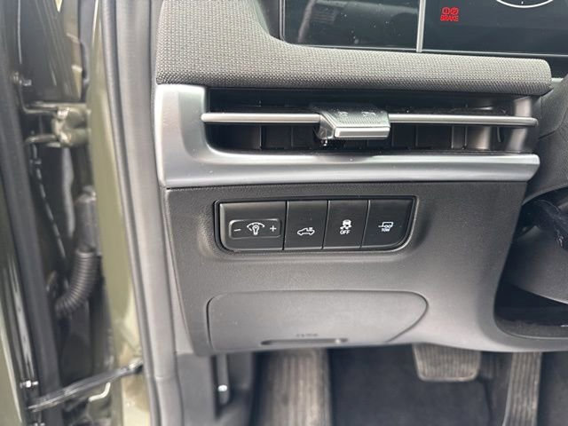 Certified 2025 Hyundai Santa Cruz Limited image 15