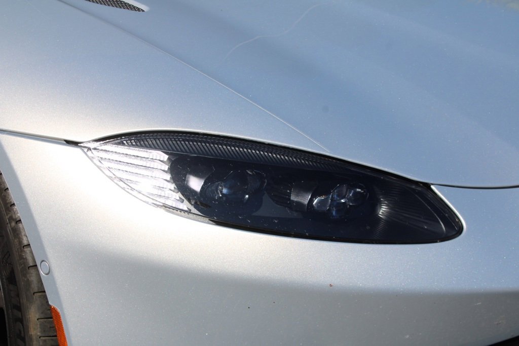Used 2020 Aston Martin V8 Vantage Coupe image 12