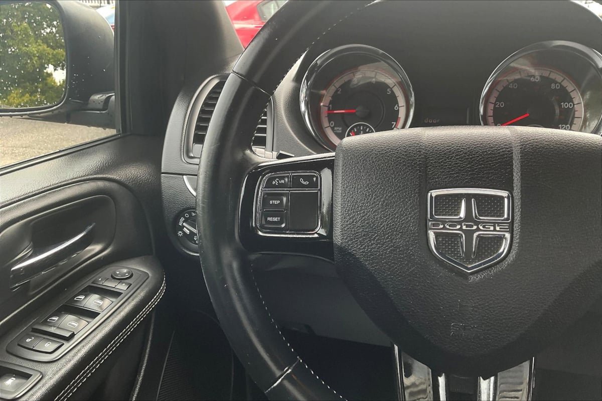 Used 2018 Dodge Grand Caravan SE FWD image 10