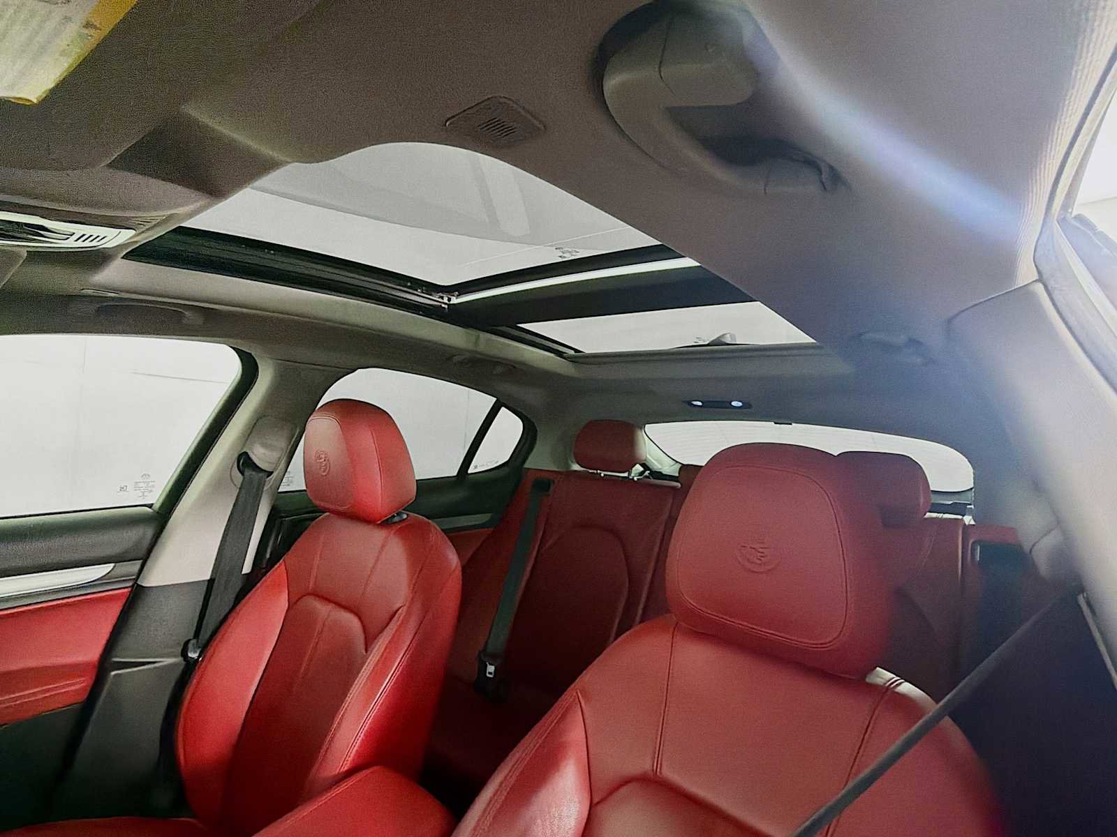 Used 2019 Alfa Romeo Stelvio Sport w/ Quick Order Package 22J Sport AWD/4WD image 14