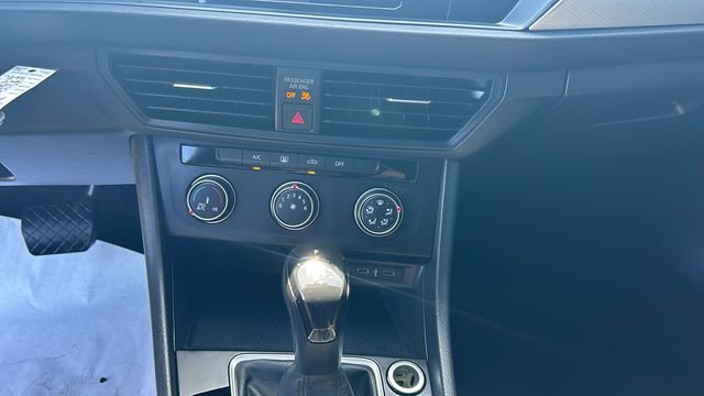 Used 2022 Volkswagen Jetta Sport image 21