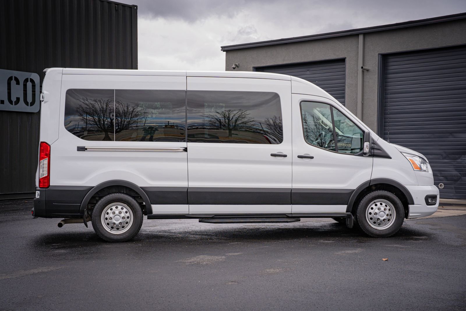 Used 2022 Ford Transit 350 XLT image 6