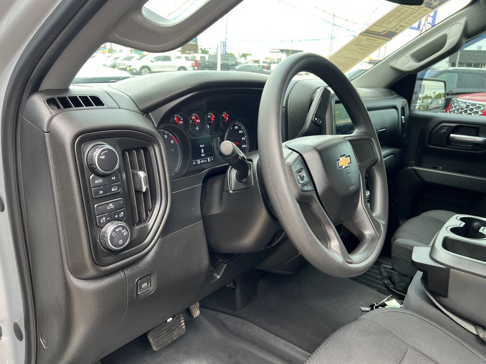 Used 2019 Chevrolet Silverado 1500 Custom w/ Custom Convenience Package AWD/4WD image 24