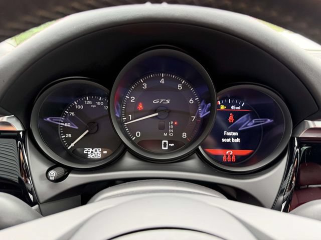 Certified 2024 Porsche Macan GTS AWD/4WD image 24
