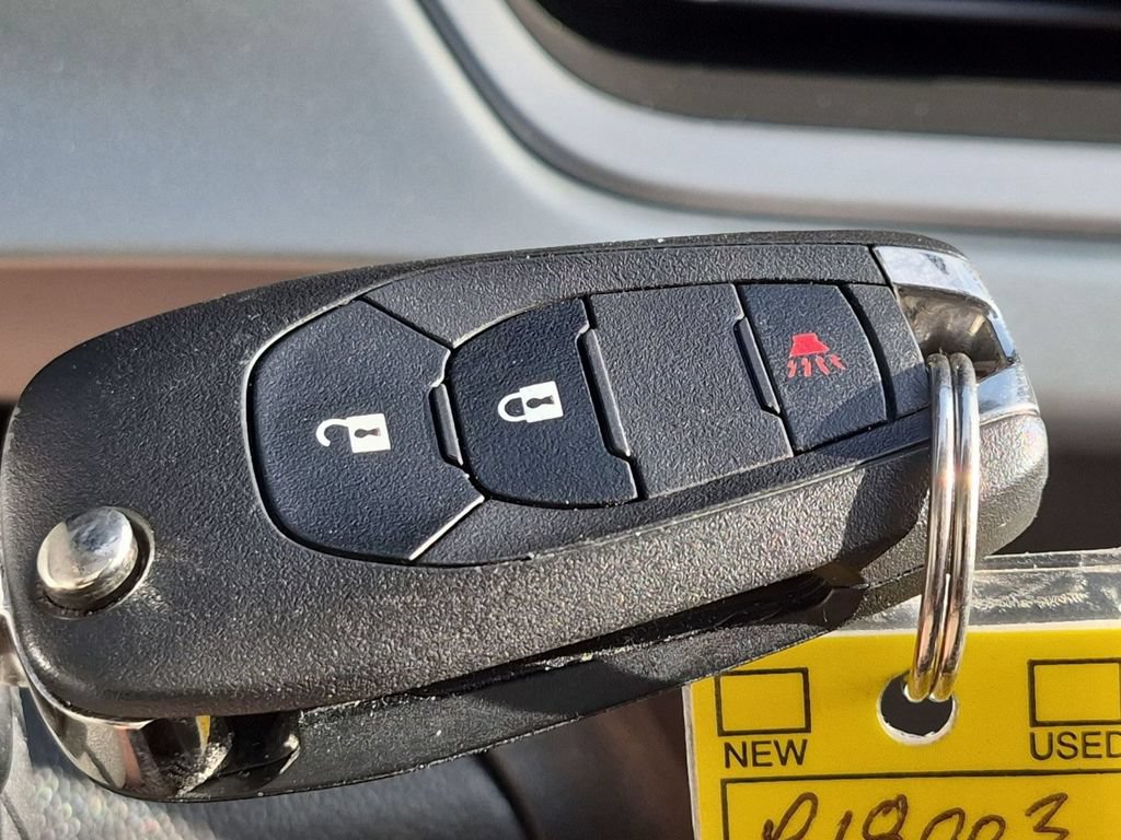 Used 2026 Chevrolet Trax LS FWD image 32