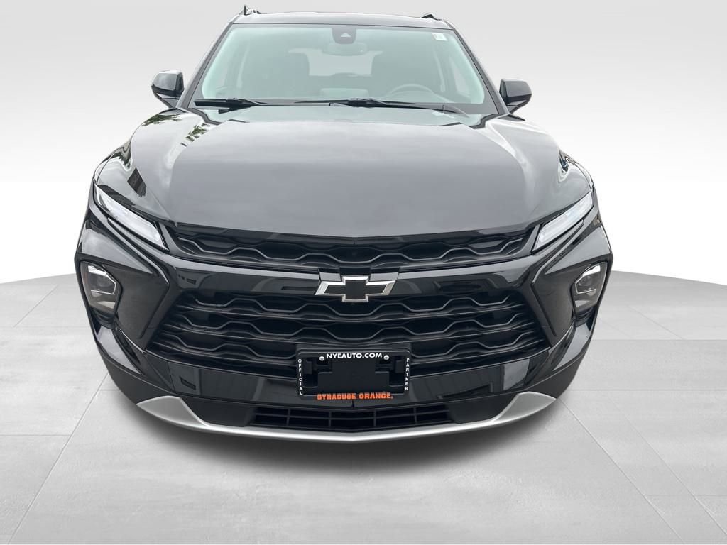 Used 2025 Chevrolet Blazer LT w/ Convenience Package image 2