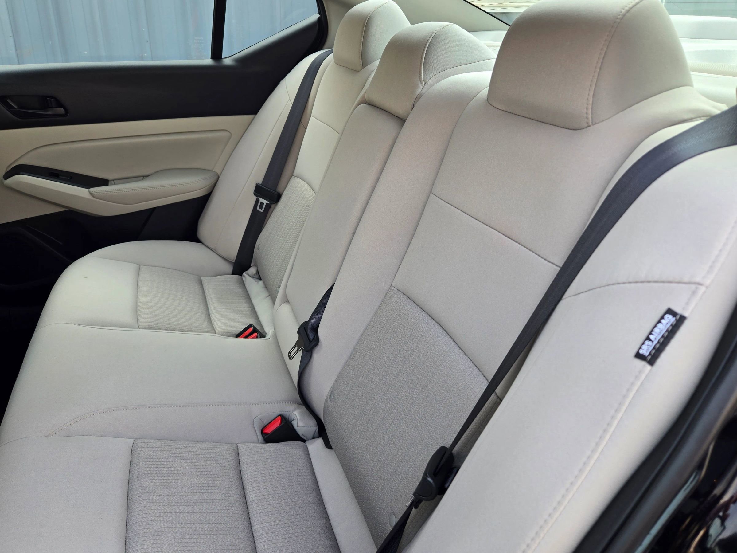 Used 2025 Nissan Altima 2.5 SV image 44