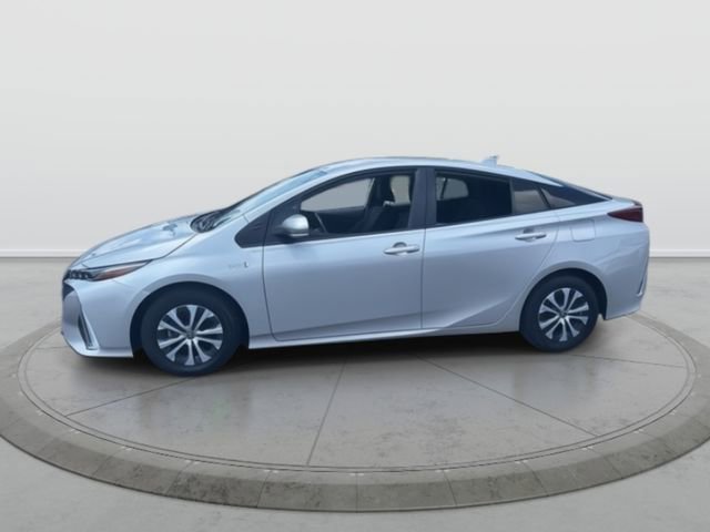 Used 2022 Toyota Prius Prime LE image 3